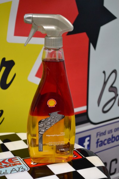 Denna effektfulla 2-fas fälgrengörning från Shell kan du köpa av oss för endast 59 kr!